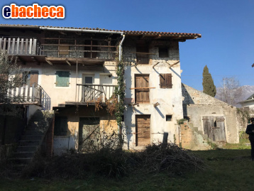 casa indipendente in vendita ad Aviano