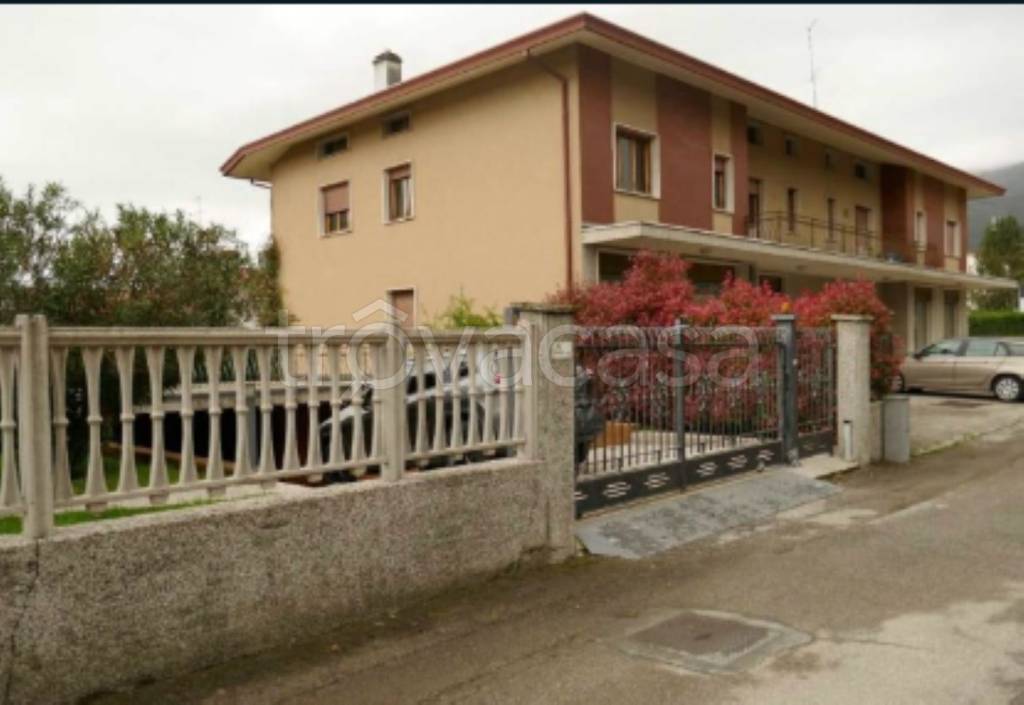 casa indipendente in vendita ad Aviano