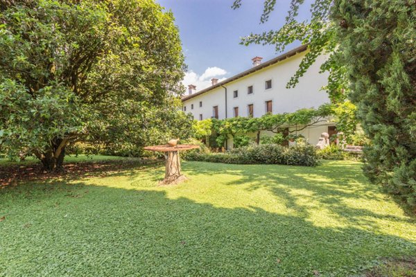 villa in vendita ad Aviano