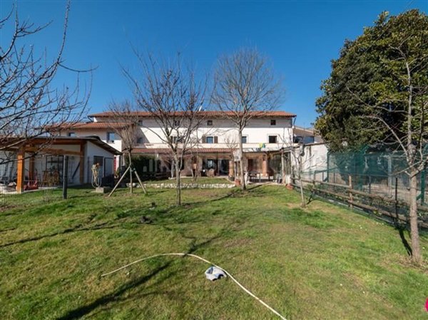 casa indipendente in vendita ad Aviano