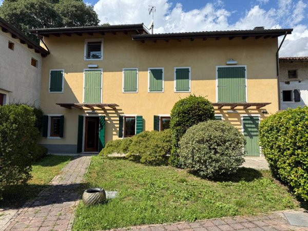 casa indipendente in vendita ad Aviano