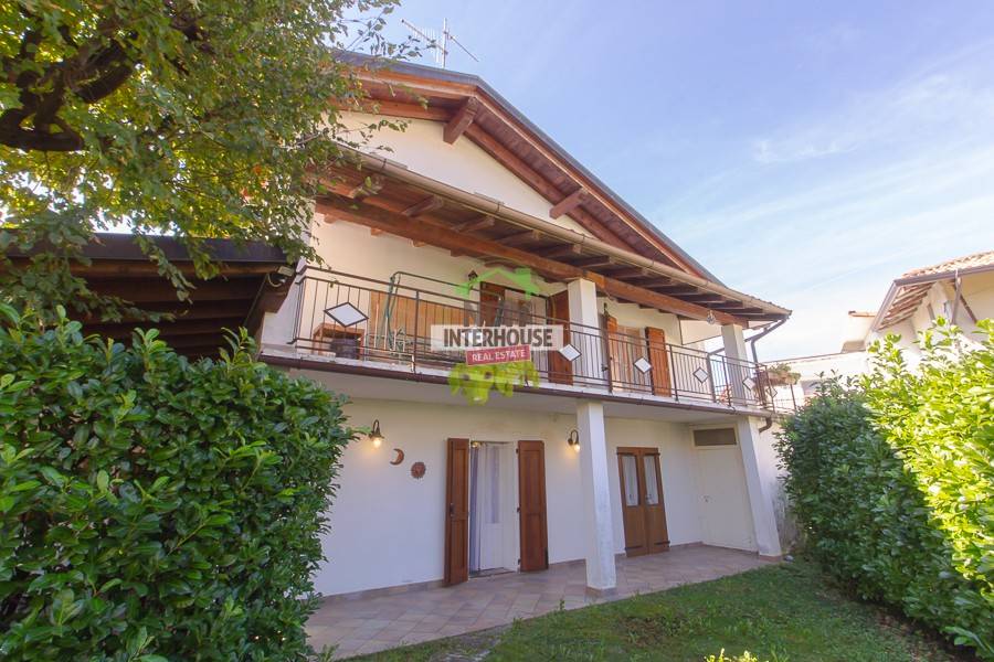 casa indipendente in vendita ad Aviano