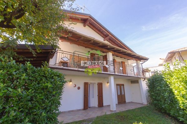 casa indipendente in vendita ad Aviano