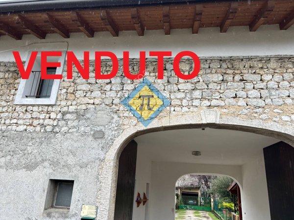casa indipendente in vendita ad Aviano