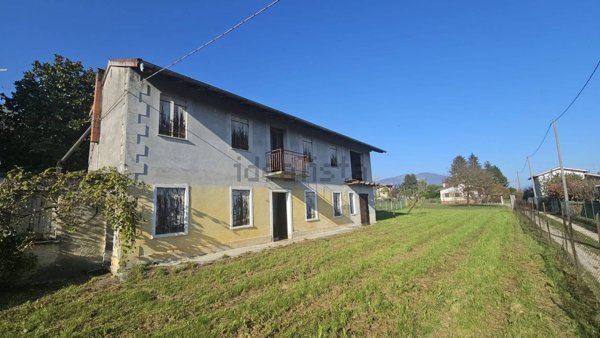 casa indipendente in vendita ad Aviano
