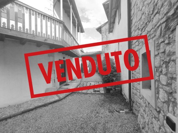 casa indipendente in vendita ad Aviano