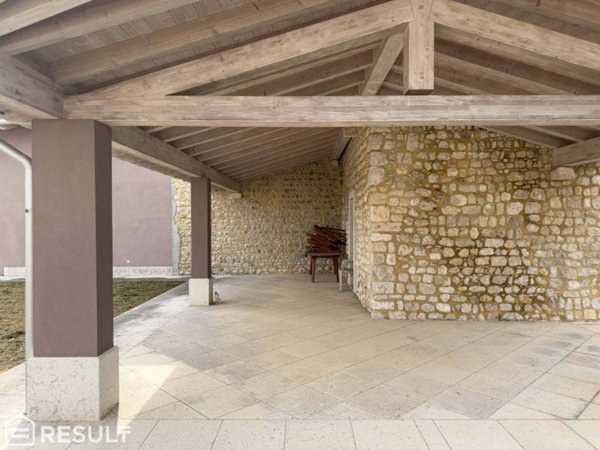 casa indipendente in vendita ad Aviano