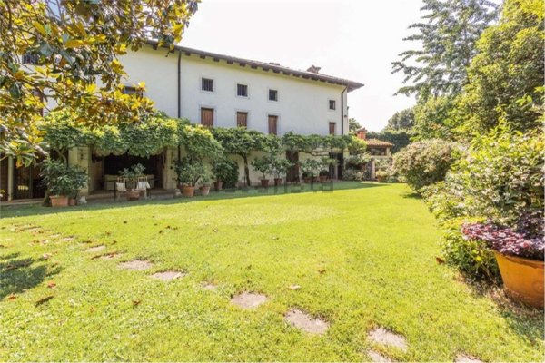 villa in vendita ad Aviano