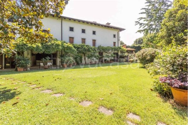 villa in vendita ad Aviano