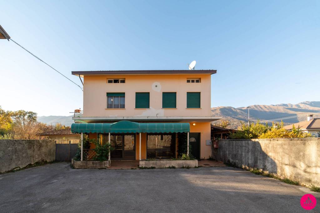 casa indipendente in vendita ad Aviano