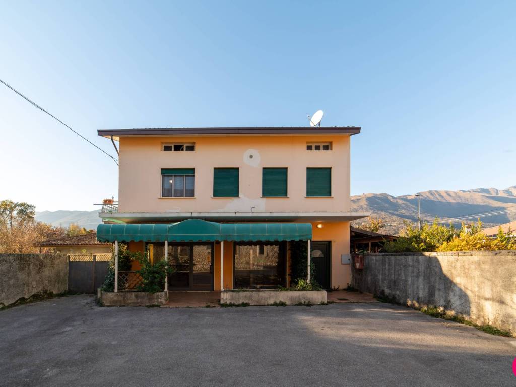 casa indipendente in vendita ad Aviano