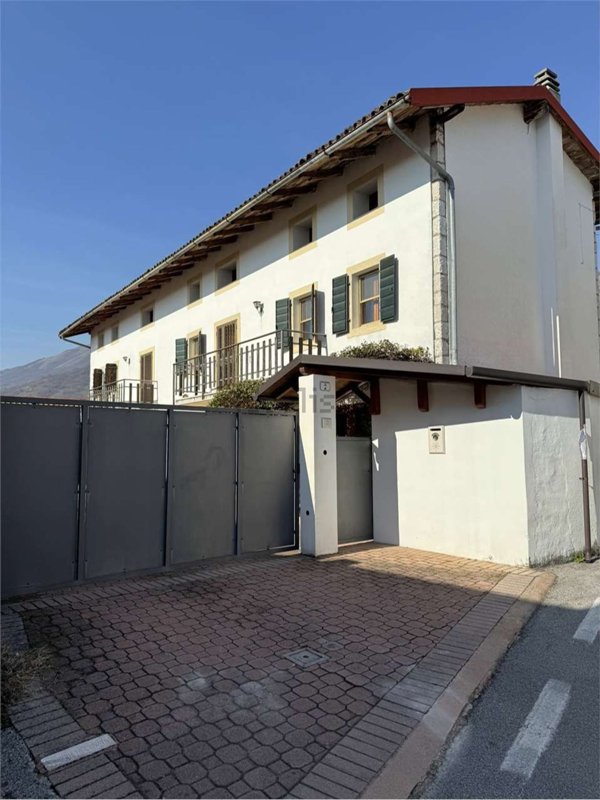 casa indipendente in vendita ad Aviano
