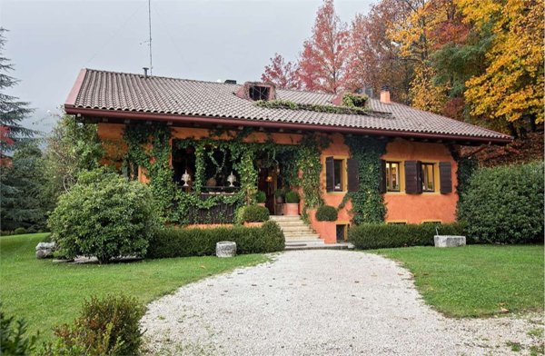 casa indipendente in vendita ad Aviano