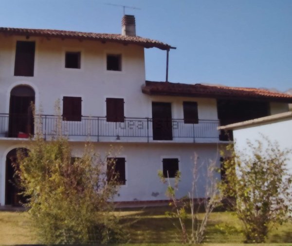 casa indipendente in vendita ad Aviano