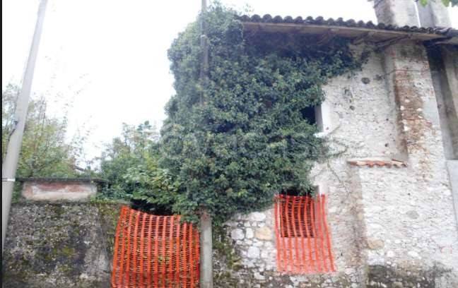 casa indipendente in vendita ad Aviano