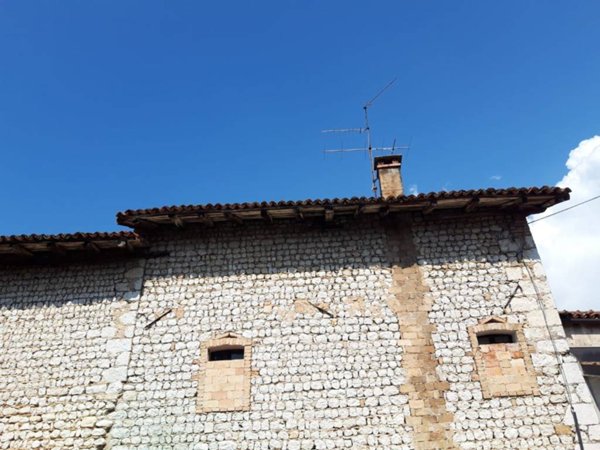 casa indipendente in vendita ad Aviano
