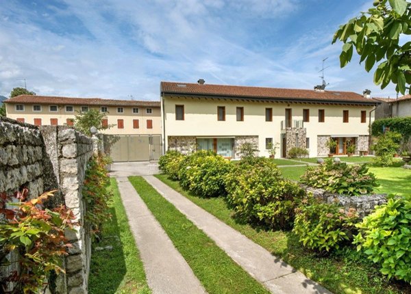 casa indipendente in vendita ad Aviano