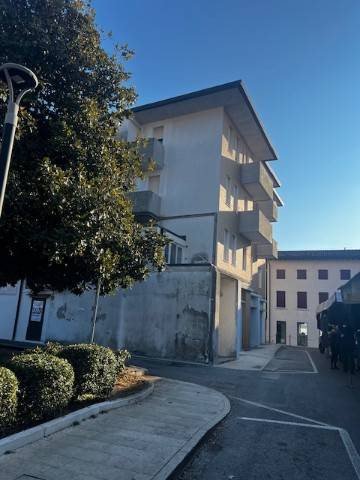 intera palazzina in vendita ad Aviano