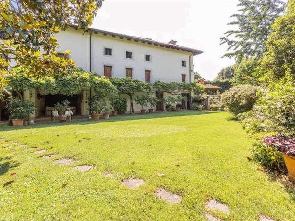 villa in vendita ad Aviano