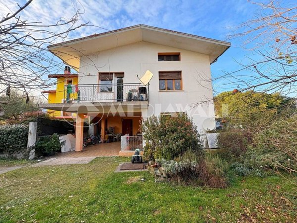 casa indipendente in vendita ad Aviano