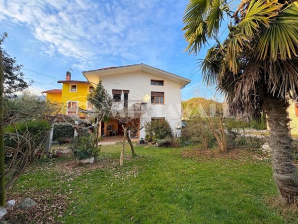 casa indipendente in vendita ad Aviano