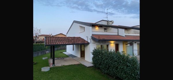 casa indipendente in vendita ad Aviano
