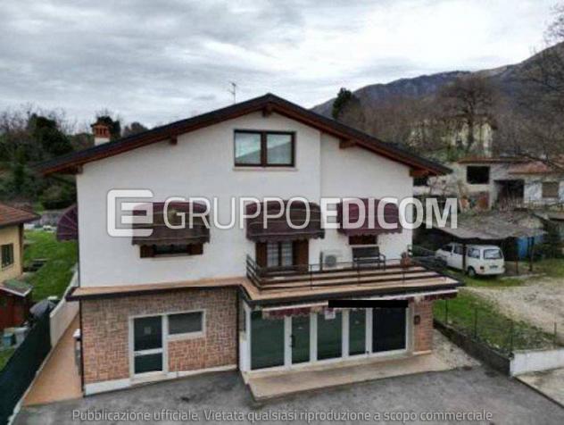 negozio in vendita ad Aviano