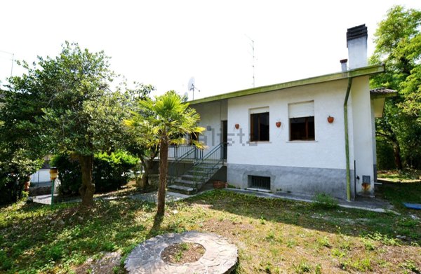 casa indipendente in vendita ad Aviano