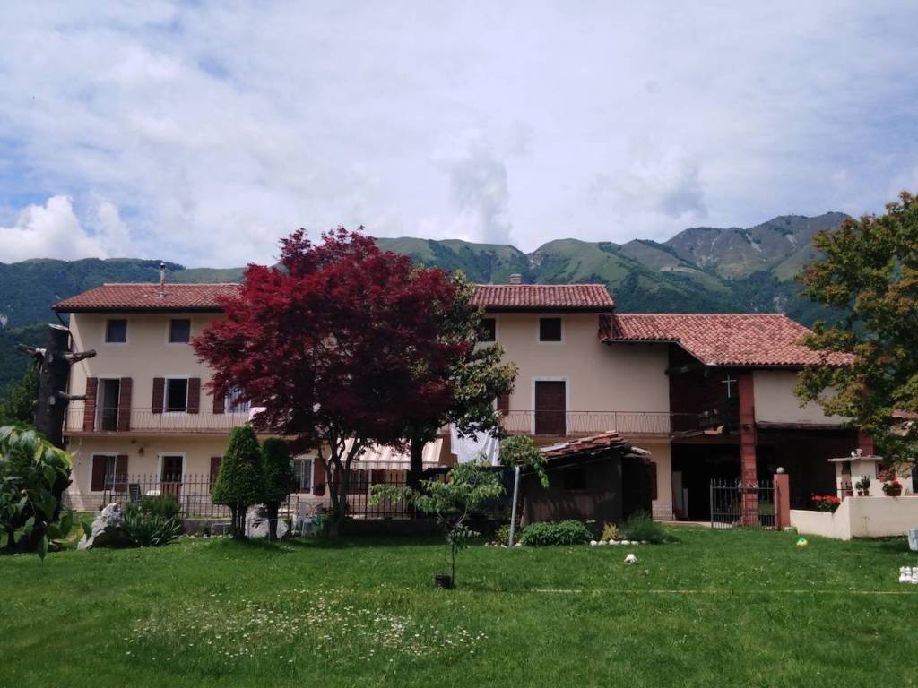 casa indipendente in vendita ad Aviano