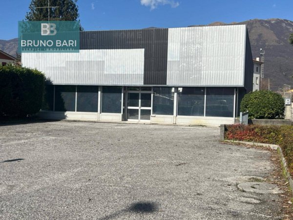 negozio in vendita ad Aviano