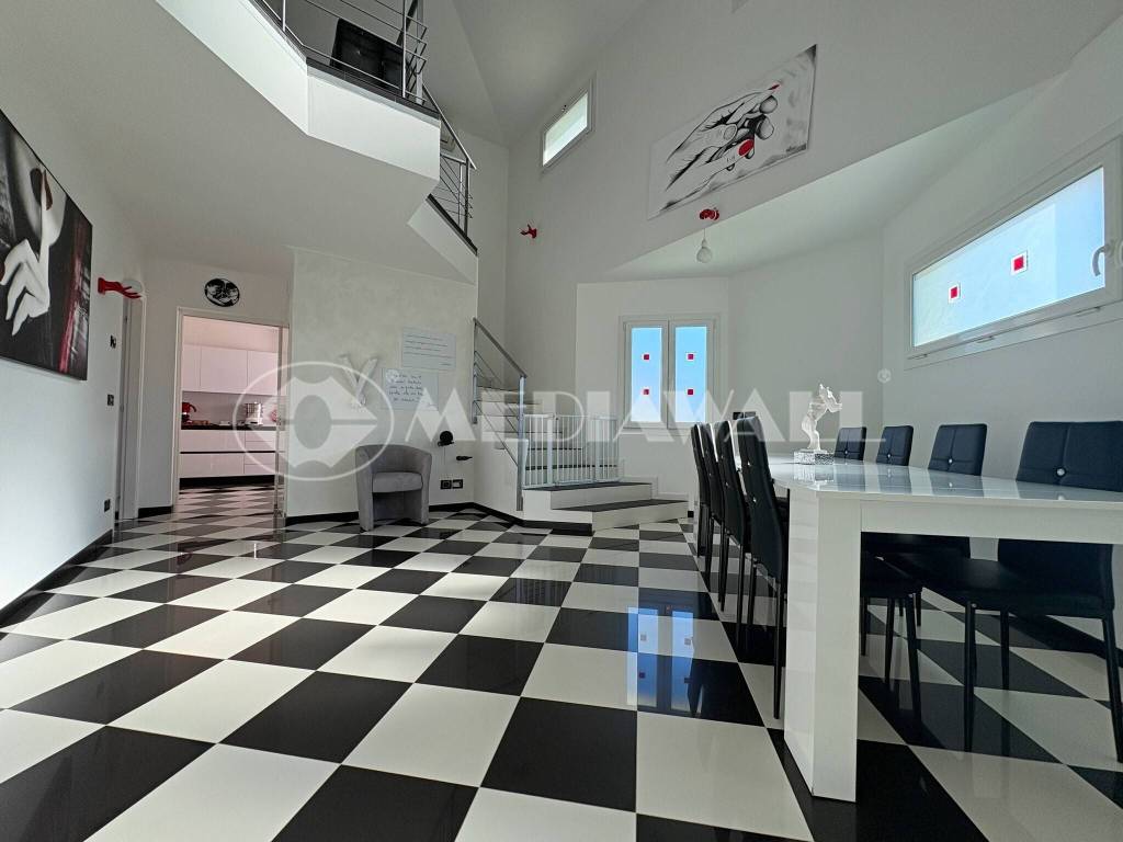 casa indipendente in vendita ad Aviano