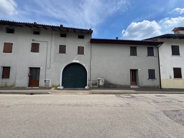 casa indipendente in vendita ad Aviano