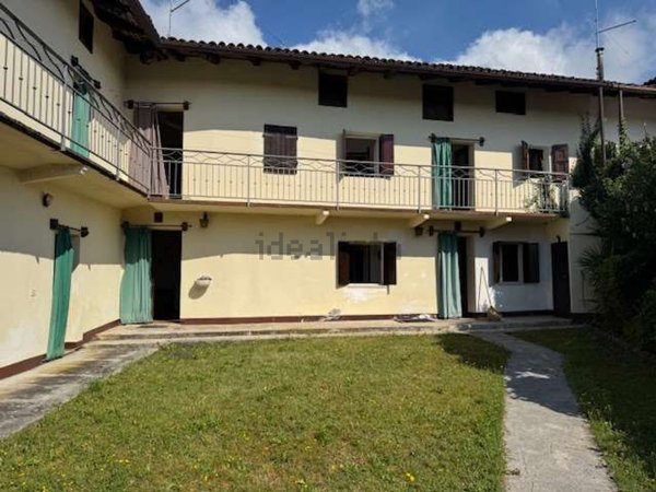 casa indipendente in vendita ad Aviano
