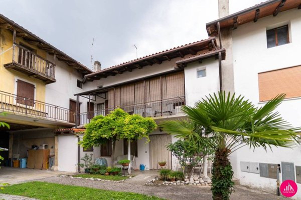 casa indipendente in vendita ad Aviano