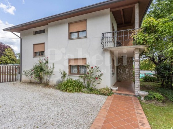 casa indipendente in vendita ad Aviano