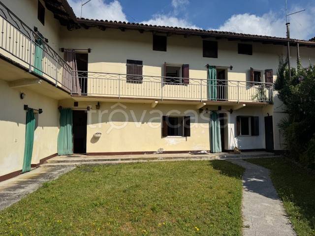 casa indipendente in vendita ad Aviano