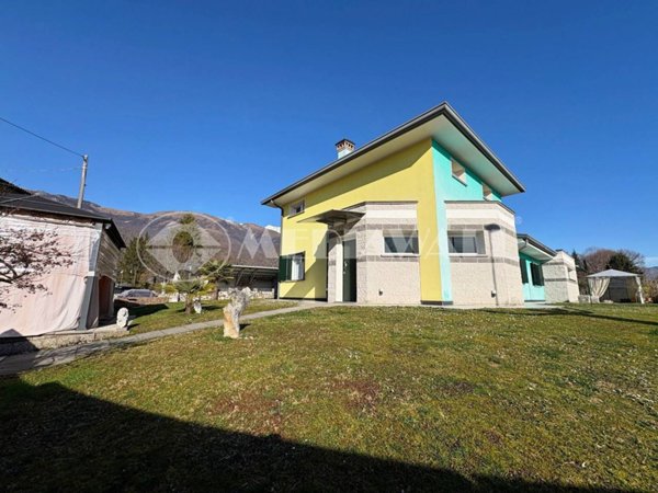 casa indipendente in vendita ad Aviano