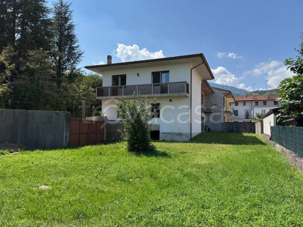 casa indipendente in vendita ad Aviano