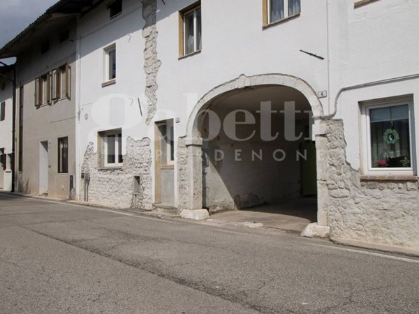casa indipendente in vendita ad Aviano