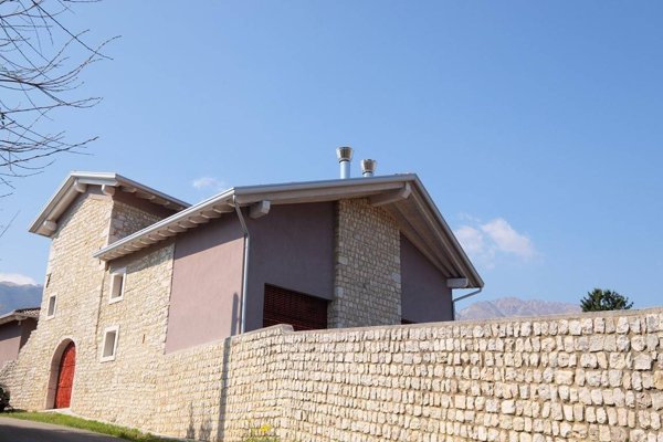 casa indipendente in vendita ad Aviano