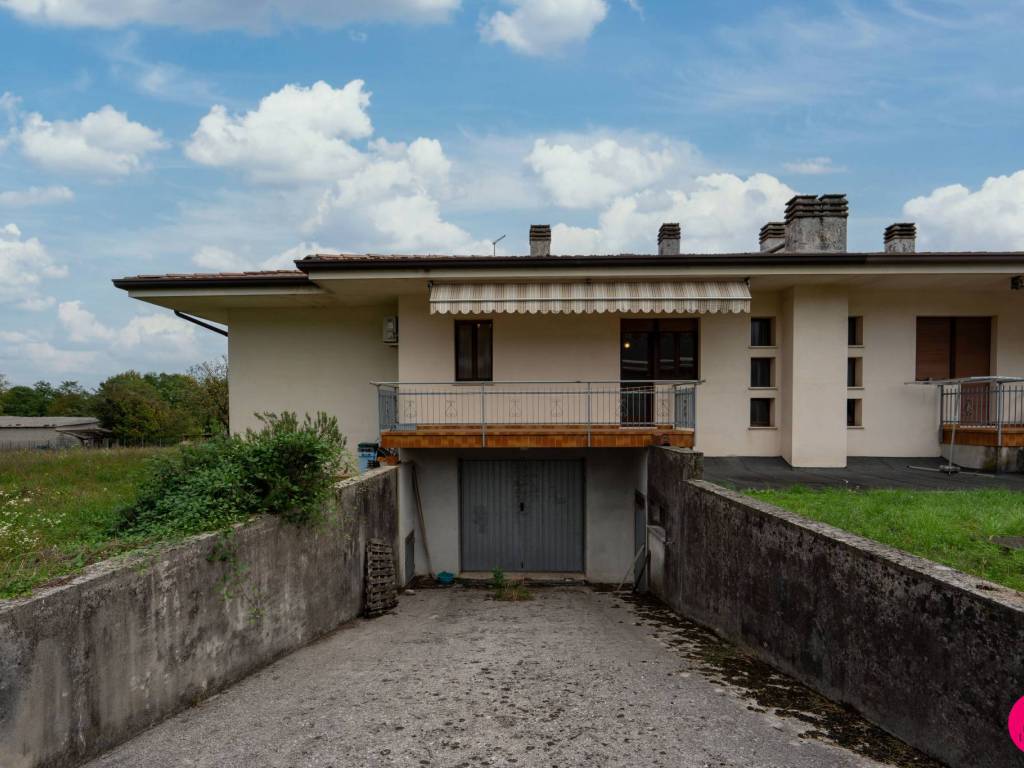 villa in vendita ad Aviano