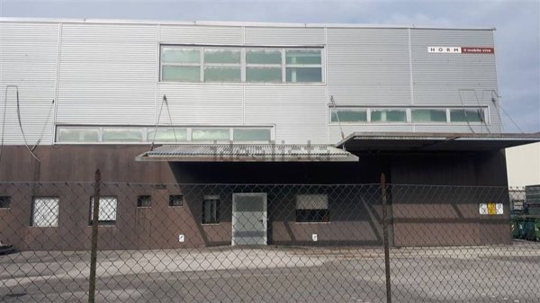 capannone in vendita ad Azzano Decimo