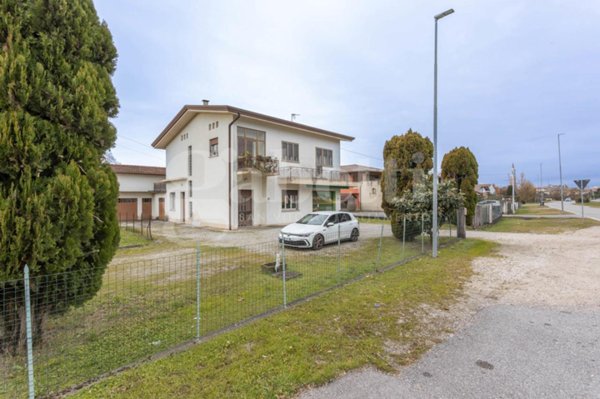appartamento in vendita ad Azzano Decimo