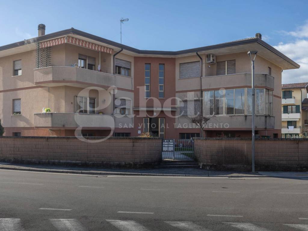 appartamento in vendita ad Azzano Decimo in zona Corva