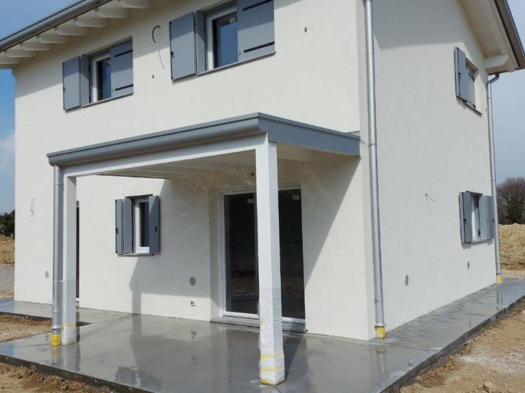 casa indipendente in vendita ad Azzano Decimo in zona Fagnigola