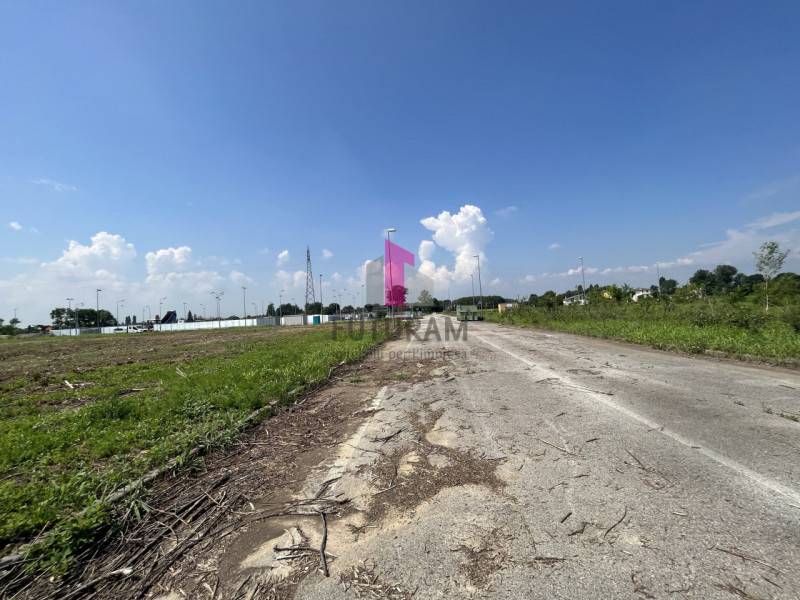 terreno edificabile in vendita ad Azzano Decimo