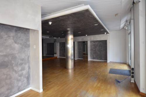 negozio in vendita ad Azzano Decimo