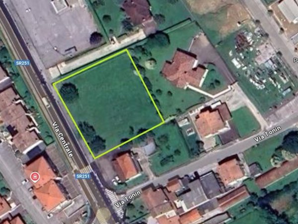 terreno edificabile in vendita ad Azzano Decimo in zona Corva