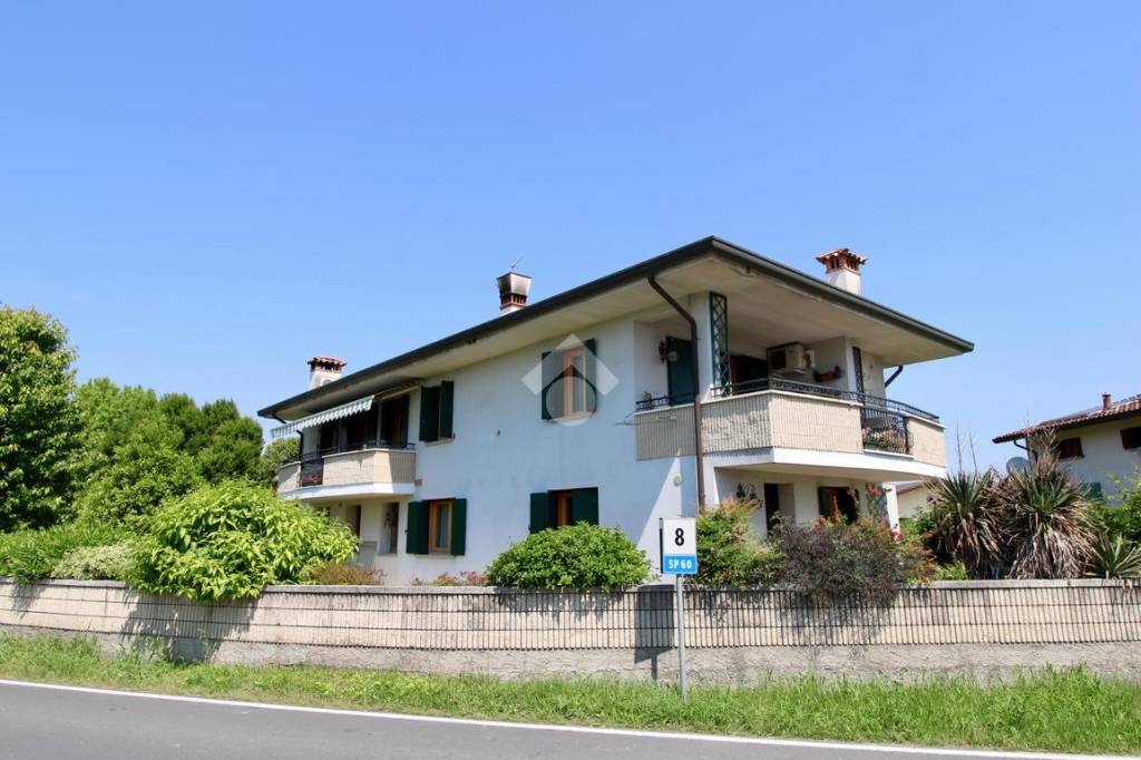 casa indipendente in vendita ad Azzano Decimo in zona Corva