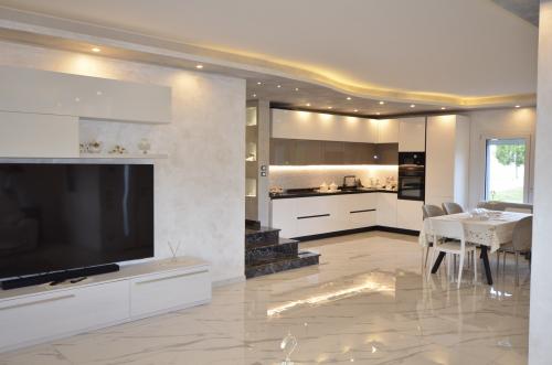 casa indipendente in vendita ad Azzano Decimo in zona Tiezzo